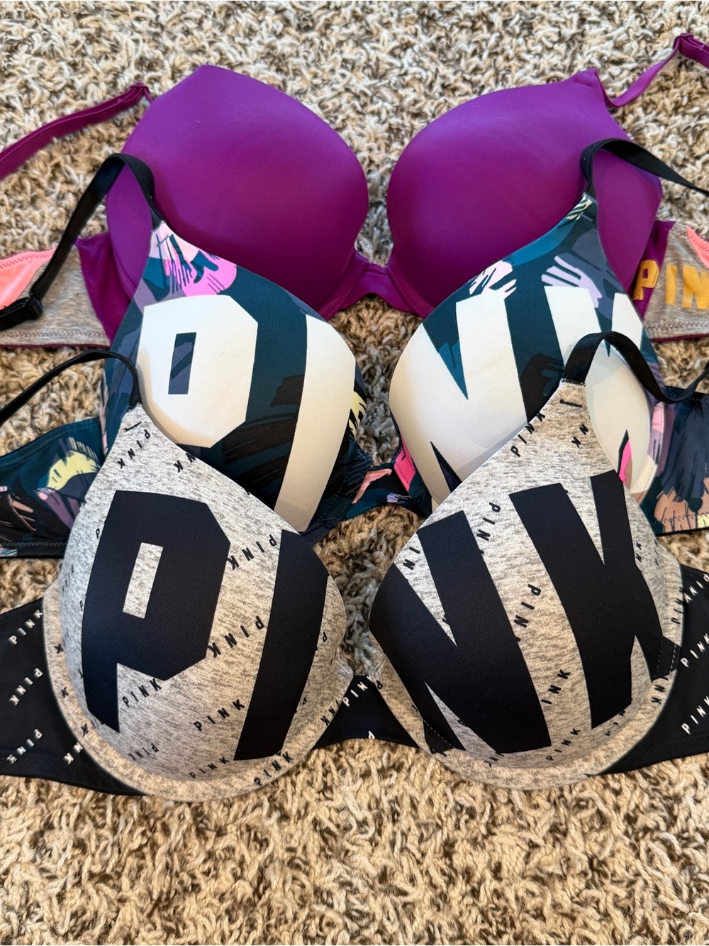 Pink Victoria’s Secret Set of 3 Push Up Bras EUC size 32D